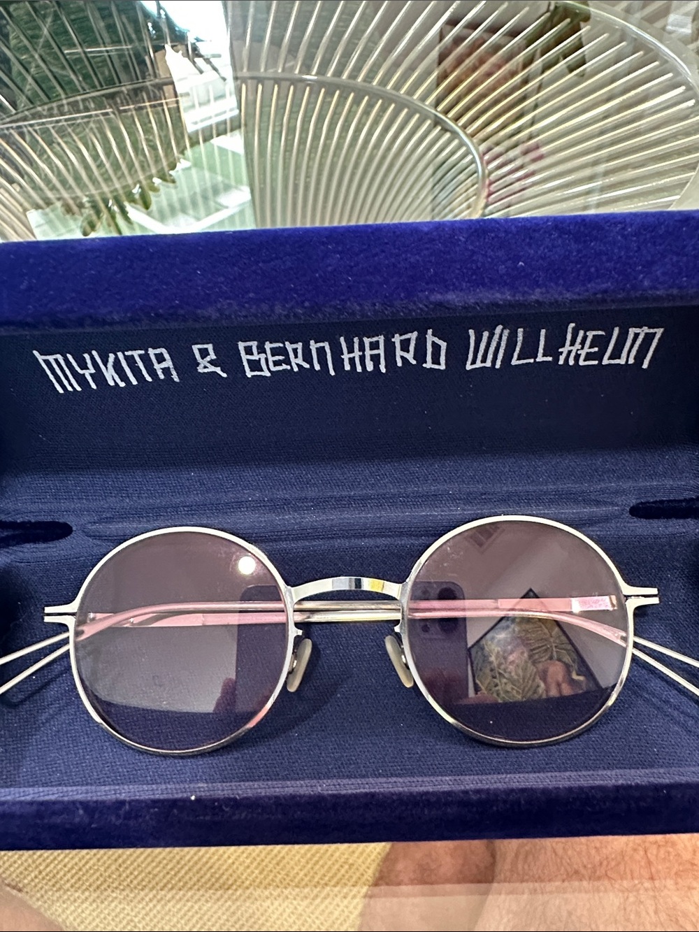 Round Metal Sunglasses - Pink Lenses